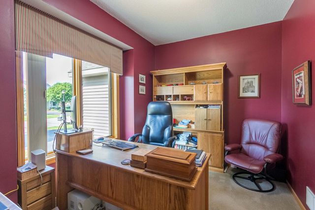 3895 Arlington Drive, Woodbury, MN 55129