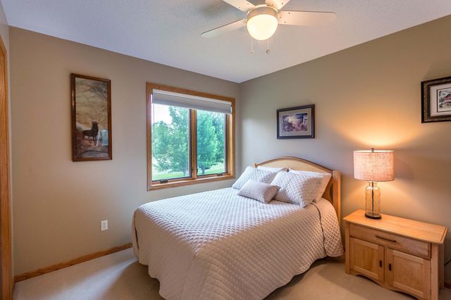 3895 Arlington Drive, Woodbury, MN 55129