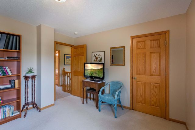 3895 Arlington Drive, Woodbury, MN 55129