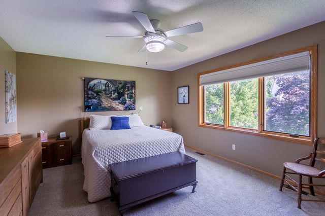 3895 Arlington Drive, Woodbury, MN 55129