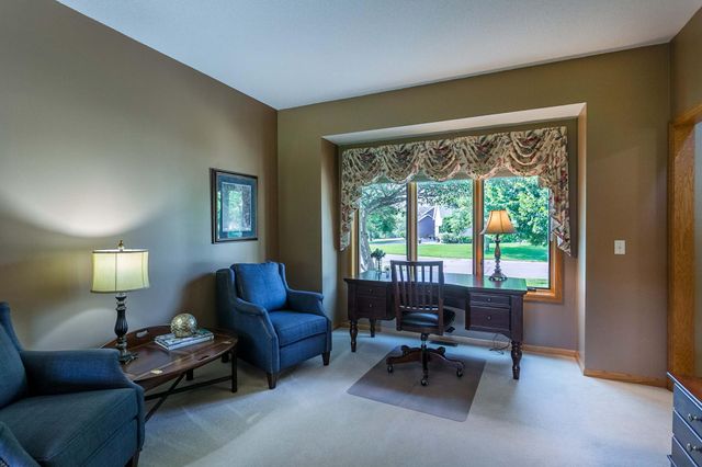 3895 Arlington Drive, Woodbury, MN 55129