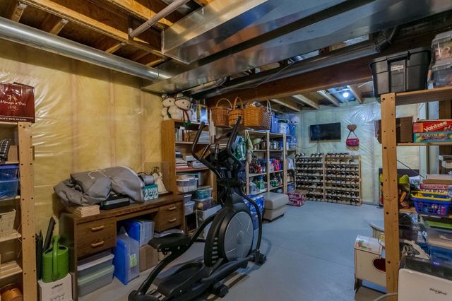 3895 Arlington Drive, Woodbury, MN 55129