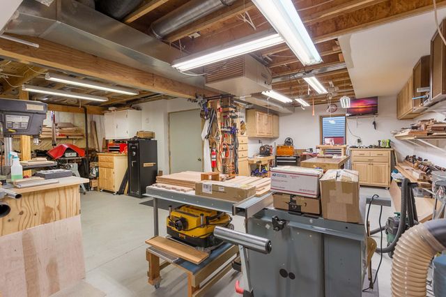 3895 Arlington Drive, Woodbury, MN 55129