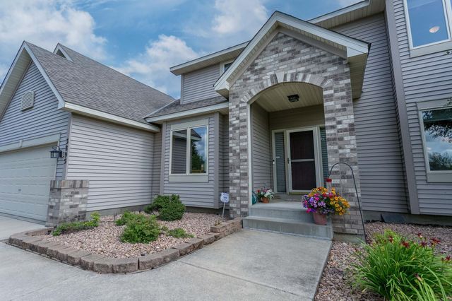 3895 Arlington Drive, Woodbury, MN 55129