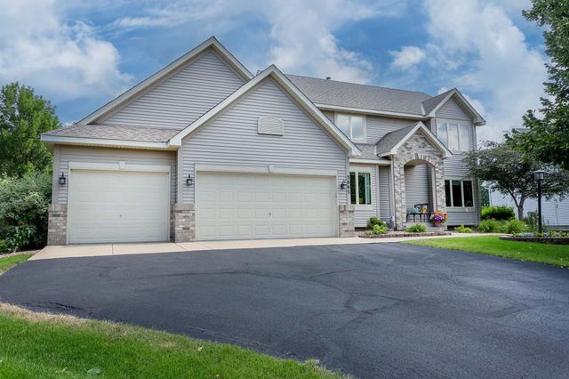 3895 Arlington Drive, Woodbury, MN 55129