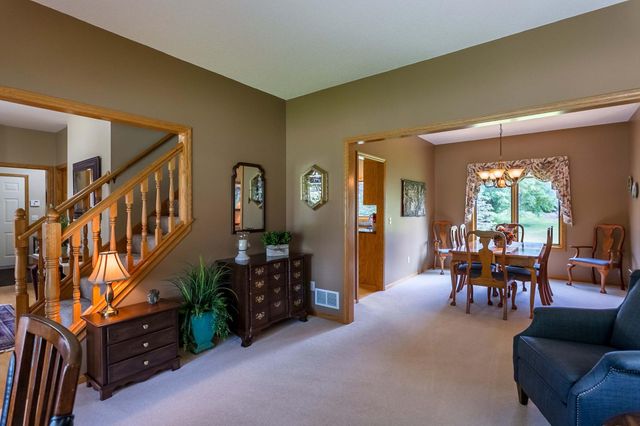 3895 Arlington Drive, Woodbury, MN 55129