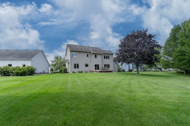 3895 Arlington Drive, Woodbury, MN 55129