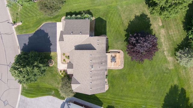 3895 Arlington Drive, Woodbury, MN 55129