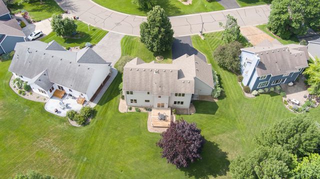 3895 Arlington Drive, Woodbury, MN 55129