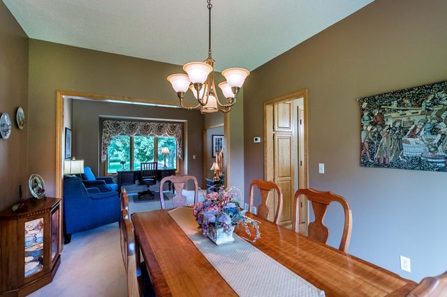 3895 Arlington Drive, Woodbury, MN 55129