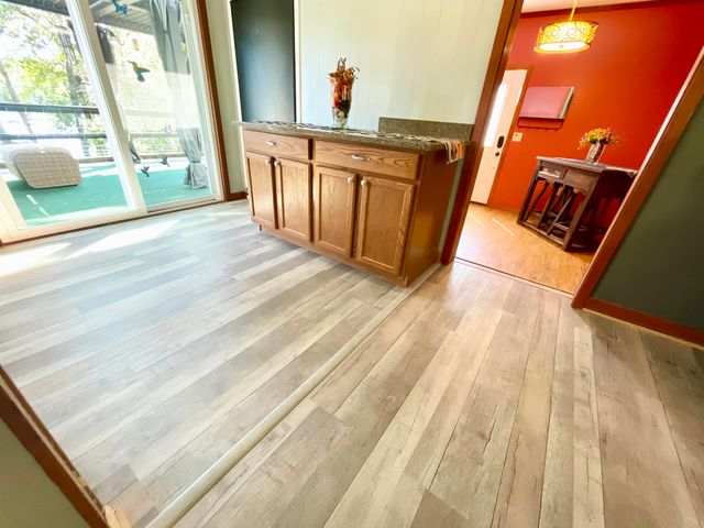 29 W Lakeshore Drive, Cherokee Village, AR 72529