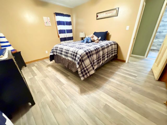 29 W Lakeshore Drive, Cherokee Village, AR 72529