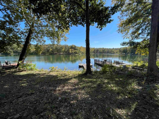 29 W Lakeshore Drive, Cherokee Village, AR 72529