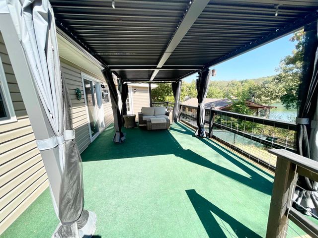 29 W Lakeshore Drive, Cherokee Village, AR 72529