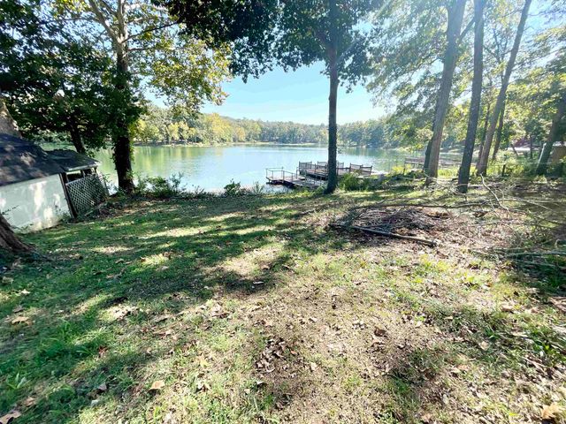 29 W Lakeshore Drive, Cherokee Village, AR 72529