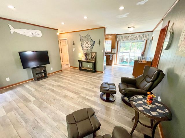 29 W Lakeshore Drive, Cherokee Village, AR 72529