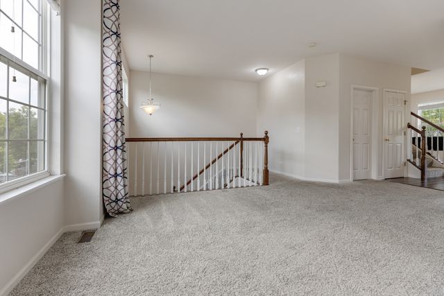 809 Brodhead Drive, Aurora, IL 60504