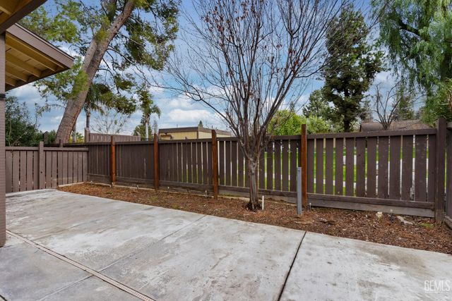 11938 Laver Court, Bakersfield, CA 93306