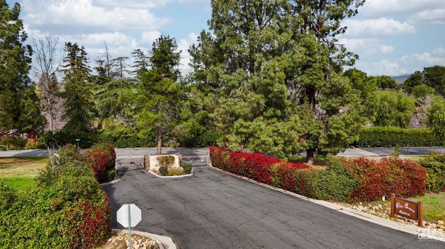 11938 Laver Court, Bakersfield, CA 93306
