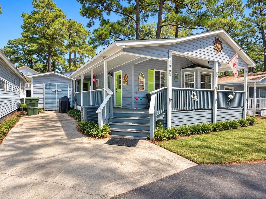 6001 South Kings Hwy., Myrtle Beach, SC 29575 — exterior