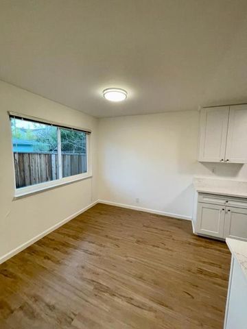 148 Rinconada Avenue, Palo Alto, CA 94301