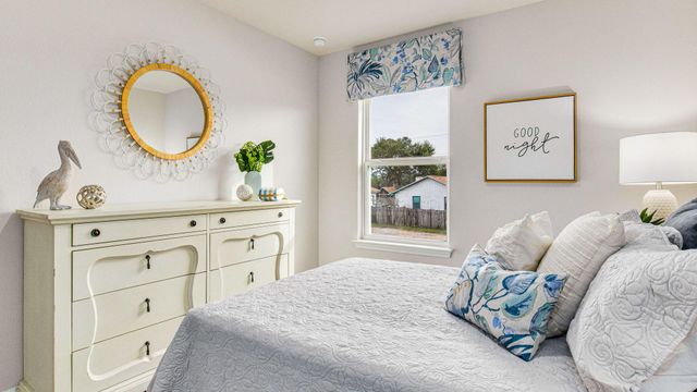 2418 Cliff Hollow Circle, Gulf Breeze, FL 32563