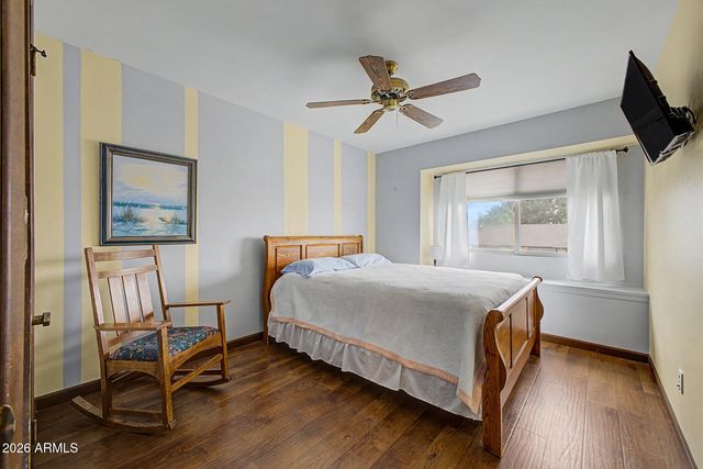 6408 W SUNNYSIDE Drive, Glendale, AZ 85304