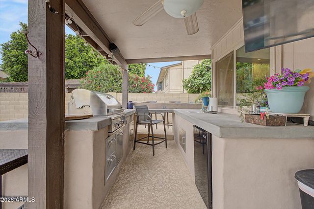 6408 W SUNNYSIDE Drive, Glendale, AZ 85304