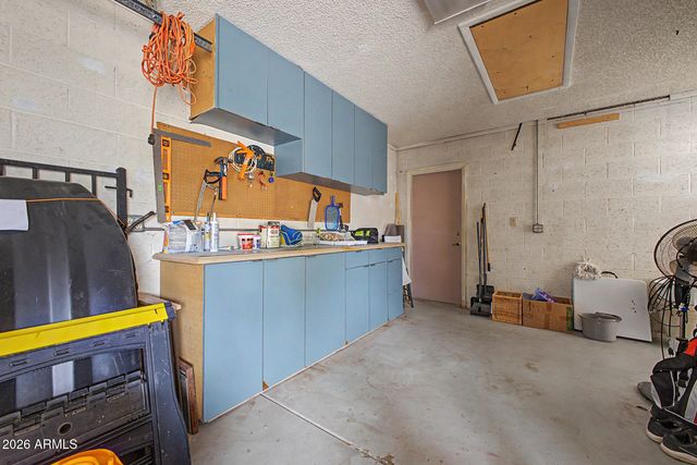 6408 W SUNNYSIDE Drive, Glendale, AZ 85304