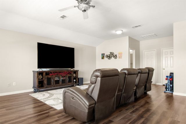 750 Bradford Street, Lantana, TX 76226