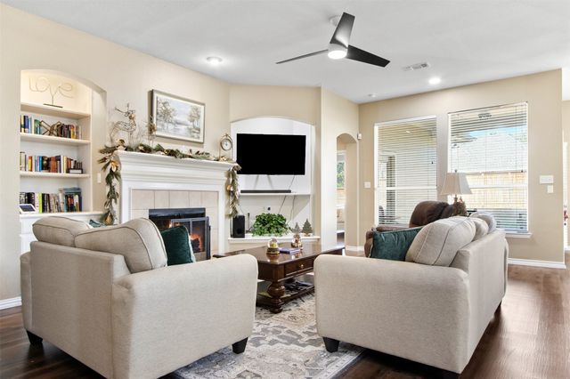 750 Bradford Street, Lantana, TX 76226