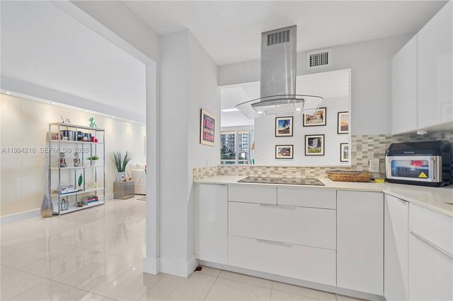 100 Bayview Drive 507, Sunny Isles Beach, FL 33160