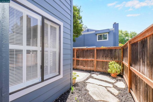 1280 Honey Trl, Walnut Creek, CA 94597