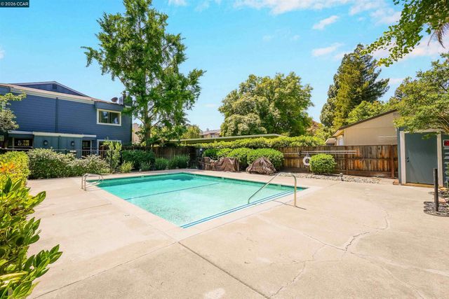 1280 Honey Trl, Walnut Creek, CA 94597
