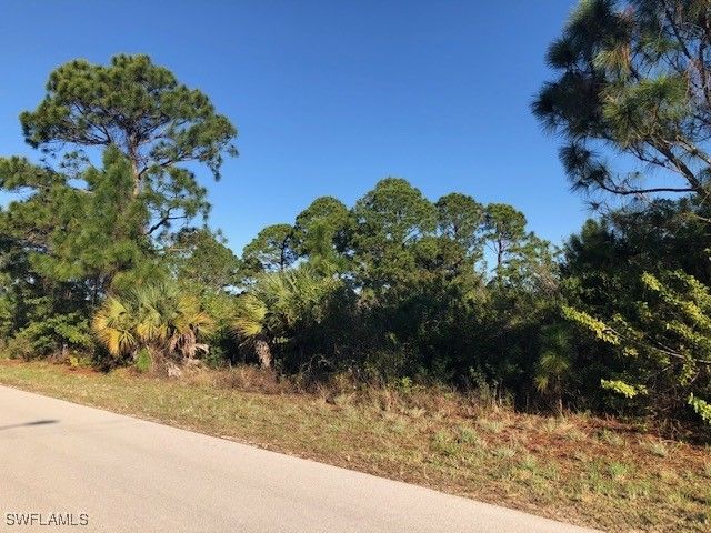 3202 64th ST W, Lehigh Acres, FL 33971