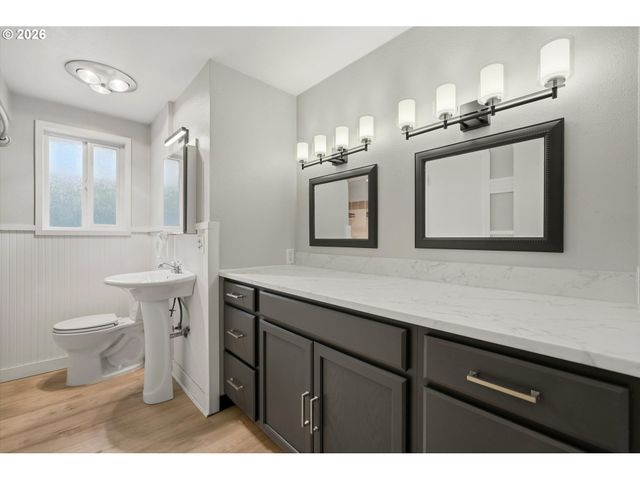 111 Se ELLIOTT Ave, Gresham, OR 97080