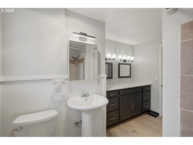 111 Se ELLIOTT Ave, Gresham, OR 97080