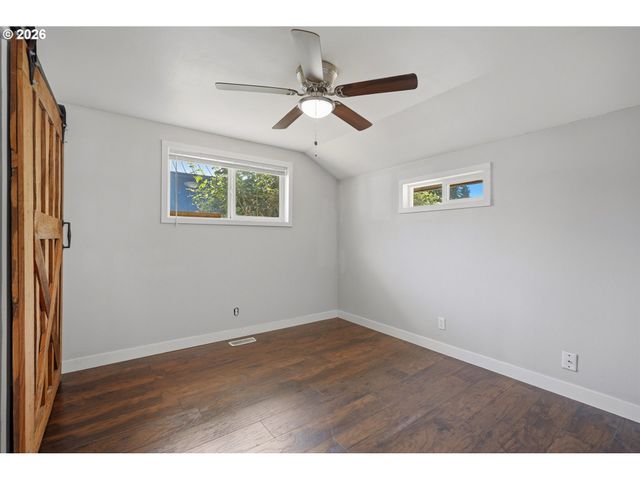 111 Se ELLIOTT Ave, Gresham, OR 97080