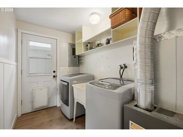 111 Se ELLIOTT Ave, Gresham, OR 97080