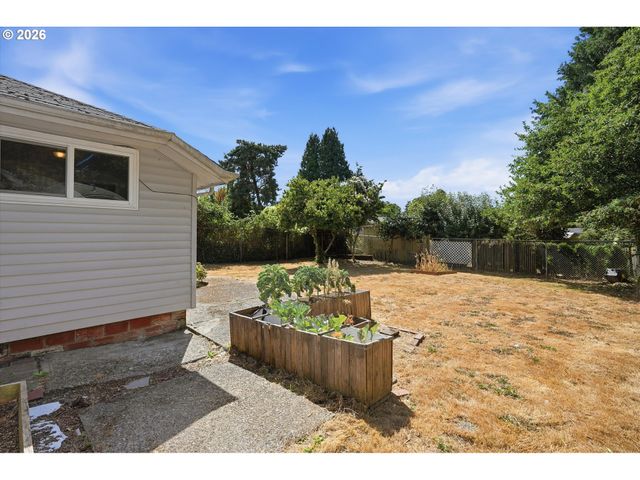 111 Se ELLIOTT Ave, Gresham, OR 97080
