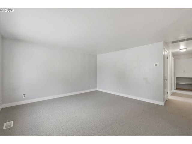 111 Se ELLIOTT Ave, Gresham, OR 97080