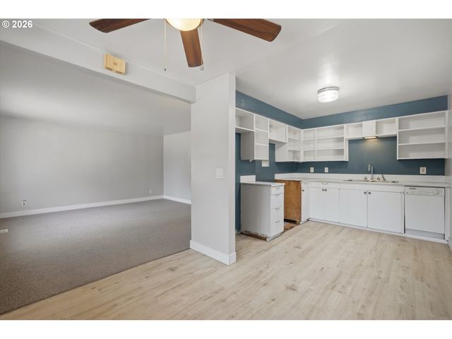 111 Se ELLIOTT Ave, Gresham, OR 97080