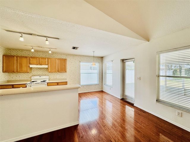 4147 Kingsfield Dr, Parrish, FL 34219