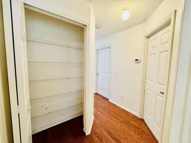 4147 Kingsfield Dr, Parrish, FL 34219