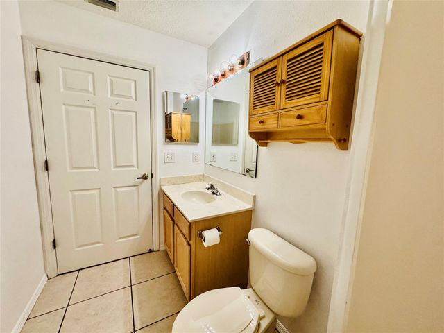 4147 Kingsfield Dr, Parrish, FL 34219