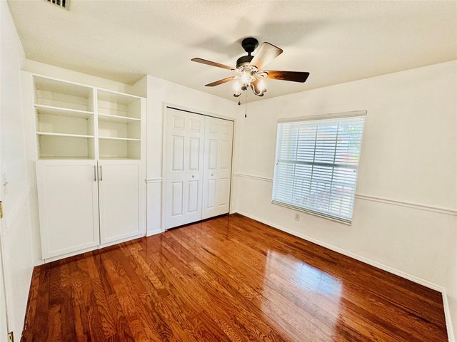 4147 Kingsfield Dr, Parrish, FL 34219