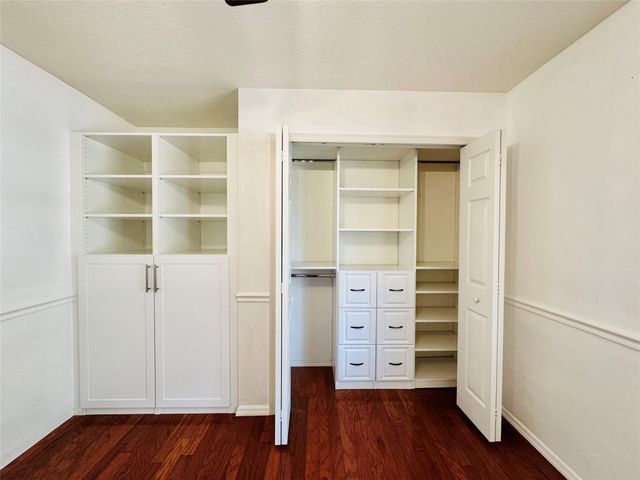 4147 Kingsfield Dr, Parrish, FL 34219