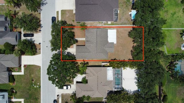 4147 Kingsfield Dr, Parrish, FL 34219