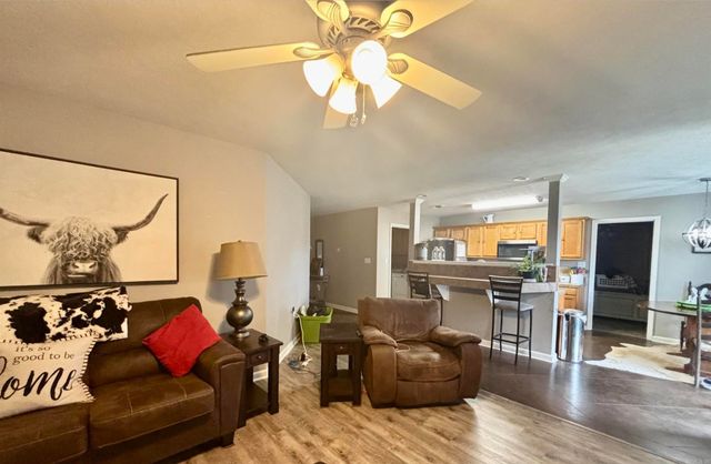 6 Tanzanite Drive, Greenbrier, AR 72058