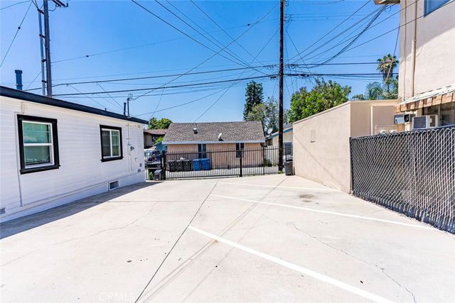 6741 Newlin Avenue, Whittier, CA 90601
